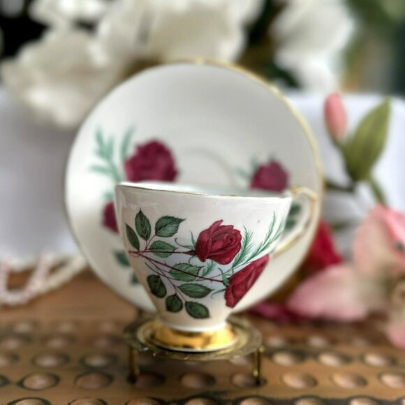 Delphine Bone China Tea Cup & Saucer Set With Red Rose Design Made In England - Picture 3 of 15